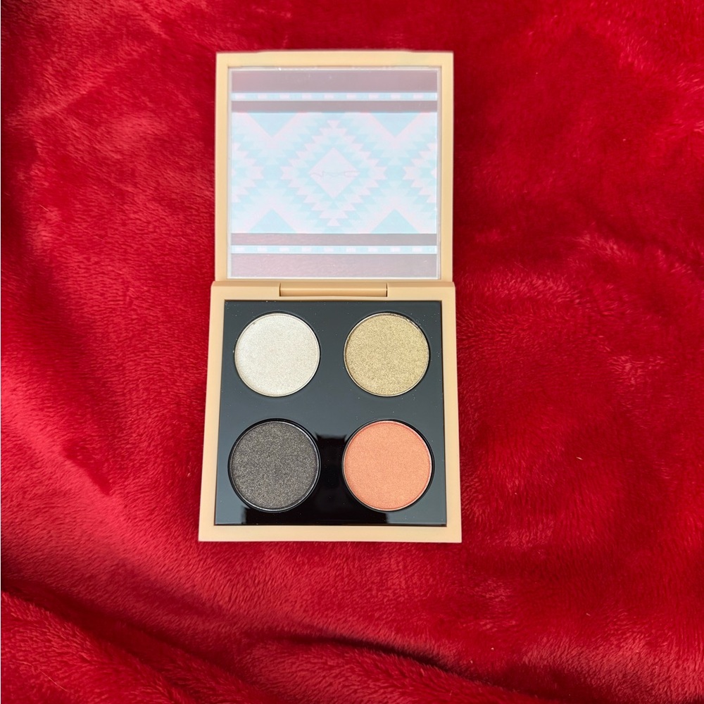 MAC Colorful Geometric Eyeshadow Compact